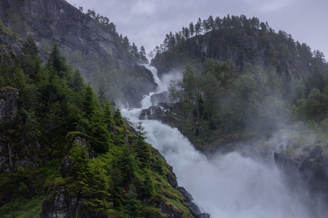 Latefossen, Skare, Hordaland,